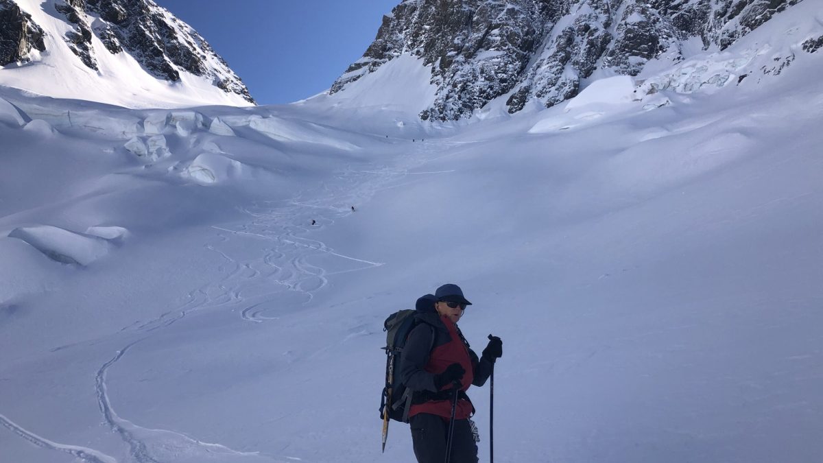 SKI MOUNTAINEERING 